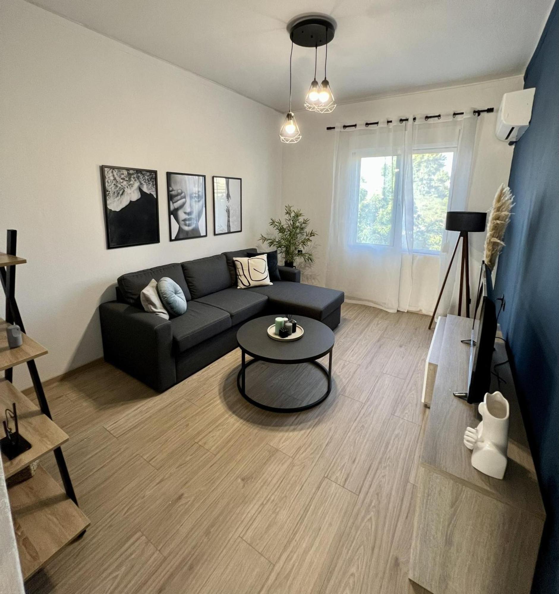 3c Apartment *